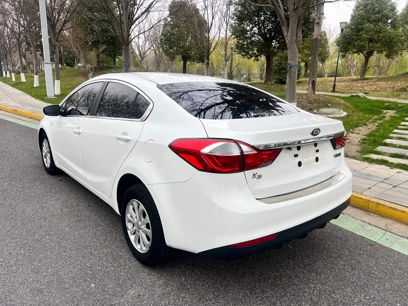 KIA K3