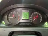 Photo 4 - Škoda Rapid