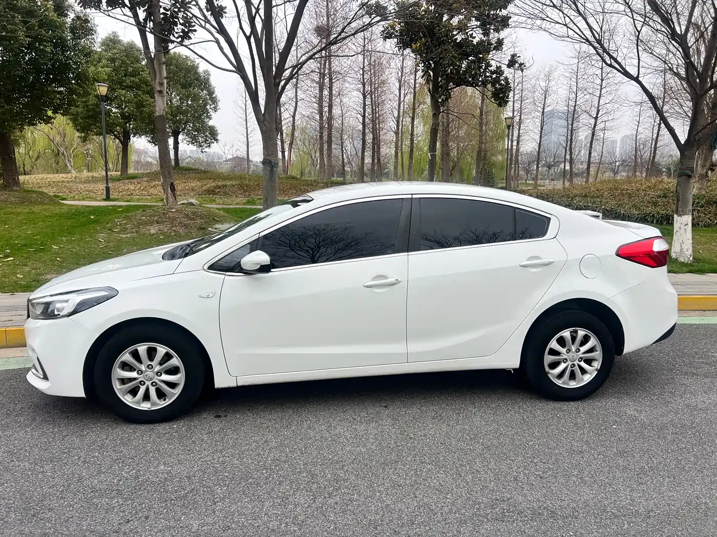 KIA K3