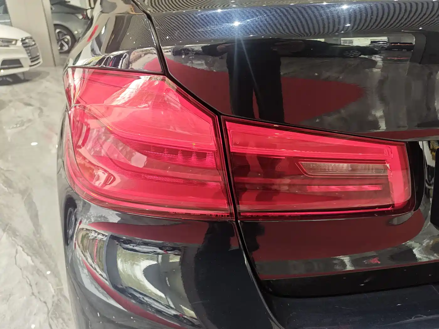 BMW 5 Series 2019 530Li Leading M Sport Package фото 27