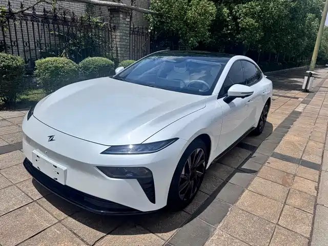 Dongfeng Yipai eπ007 2024