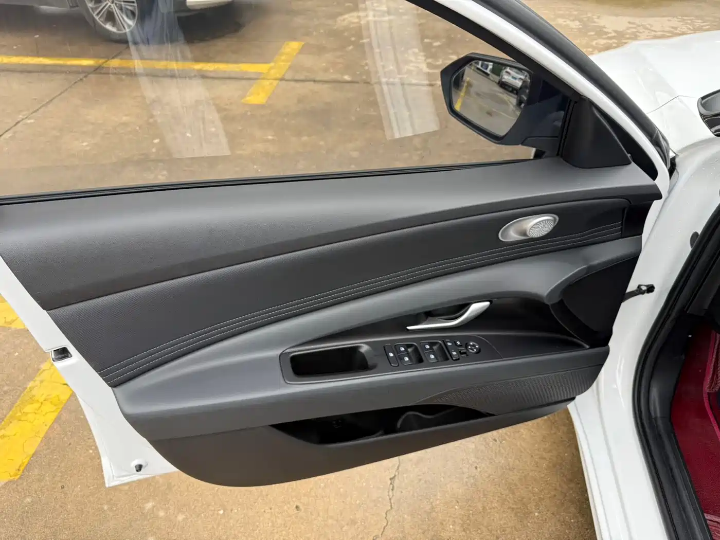 MODERN ELANTRA