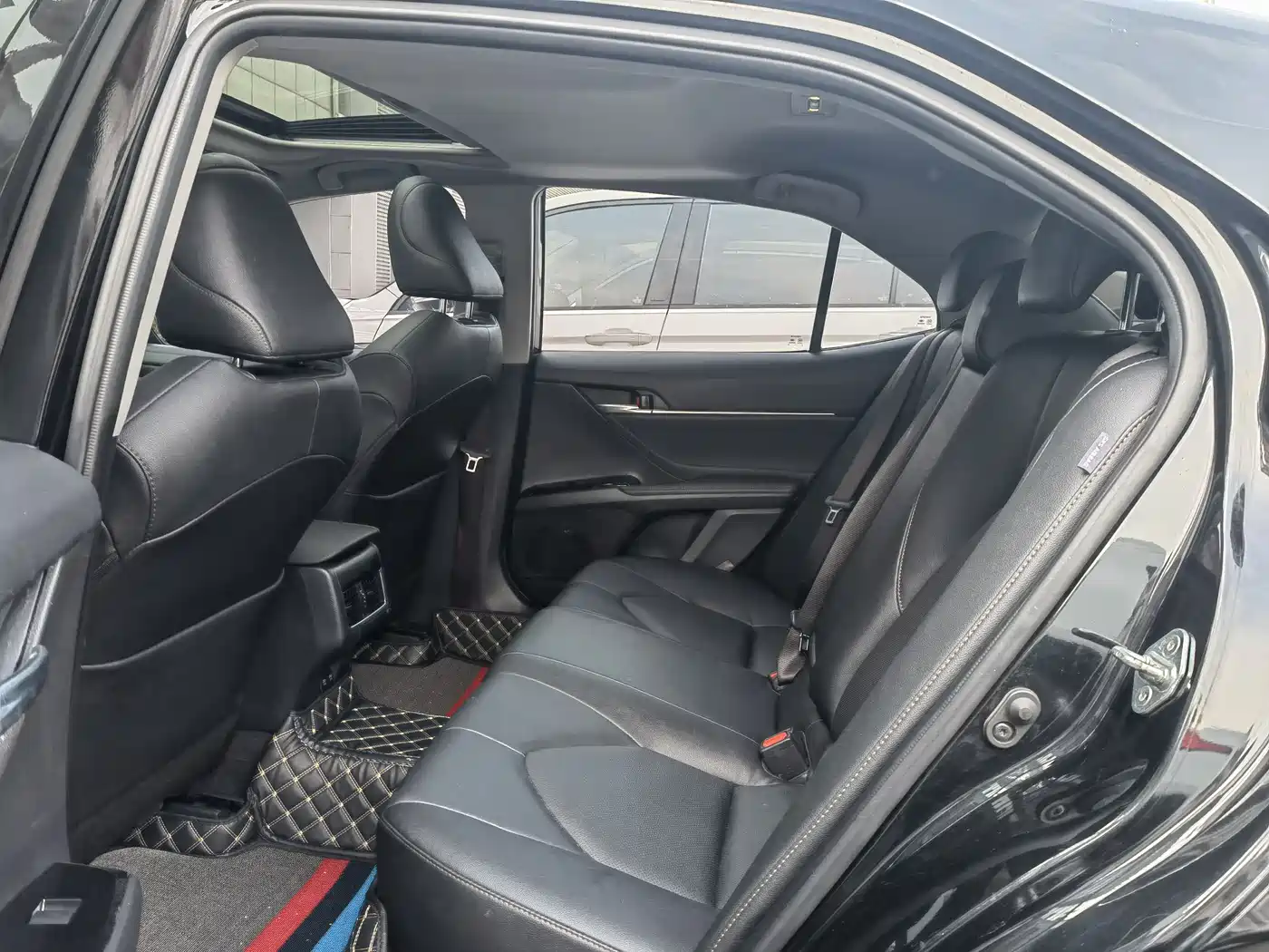 Toyota Camry 2021 2.0G Luxury Edition фото 8