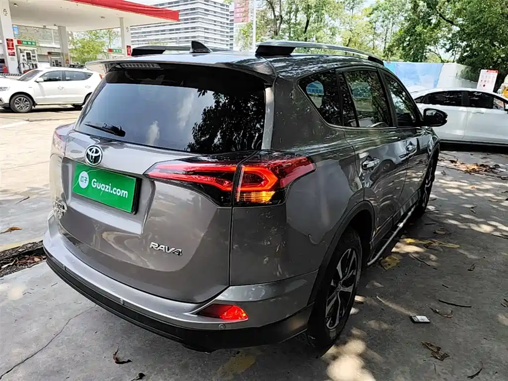 Toyota RAV4 Rongfang 2016 2.0L CVT 2WD Trend (China V) фото 7