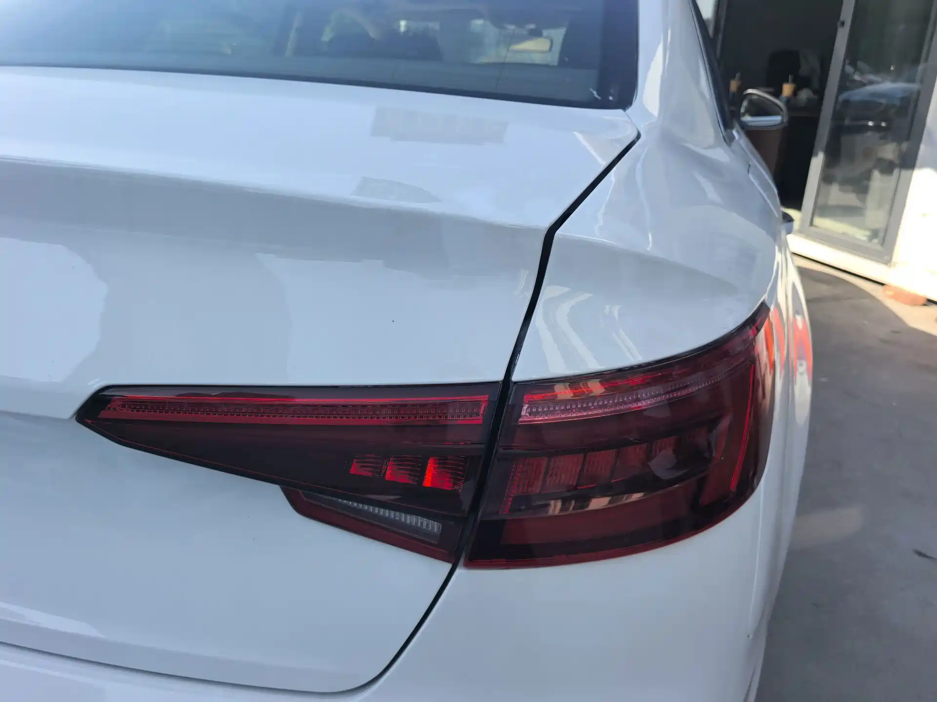 Photo 14 - Audi A4L