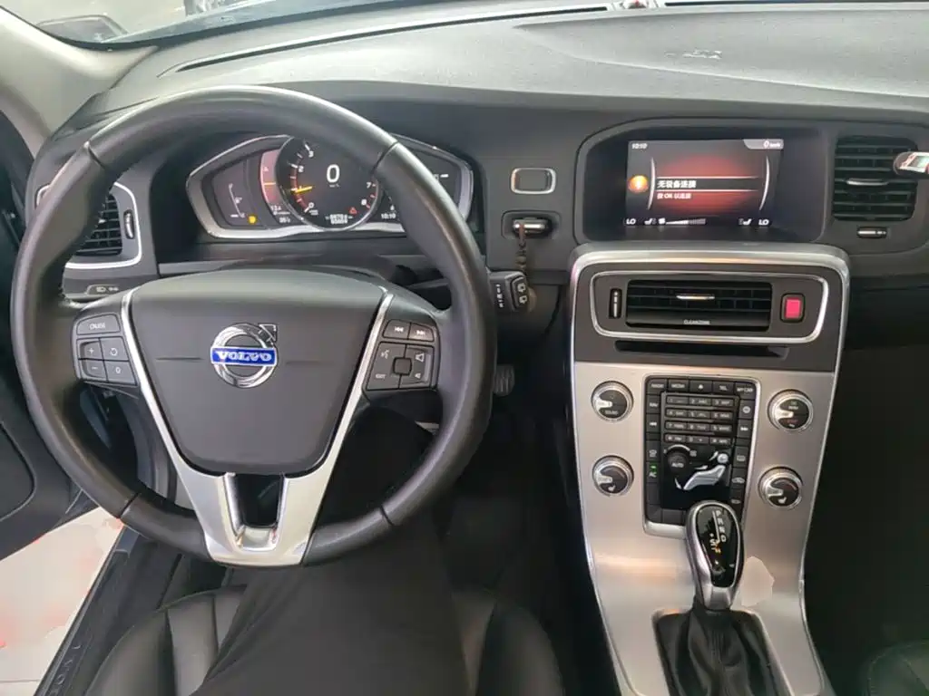 Volvo V60 2017 2017 T5 Zhi Yi Edition China V
