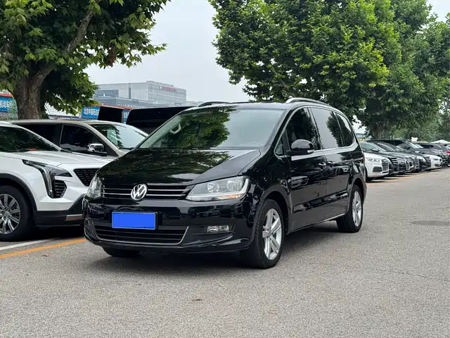  Volkswagen Sharan 2016 380TSI Comfort 7-seater