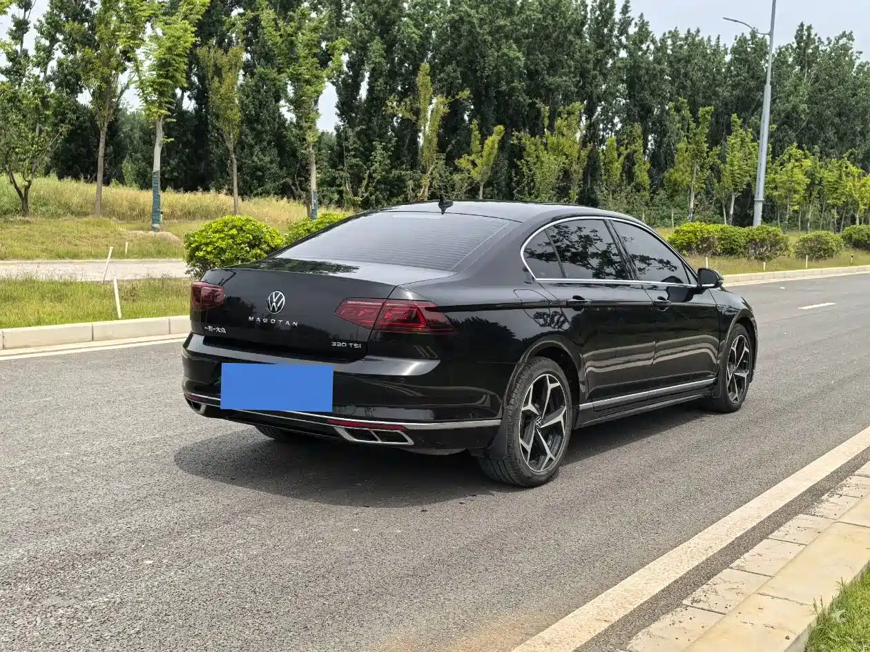 Volkswagen Magotan 2023 Model 2 Million Commemorative Edition 330TSI DSG Luxury фото 7