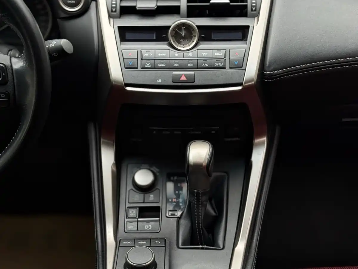 Lexus NX 2015 200 FWD Premium фото 15