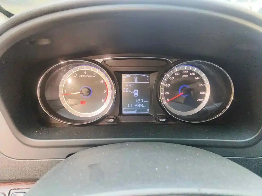 Dongfeng Fengxing Fengxing CM7 2019 2018 Classic 2.0T Manual Premium