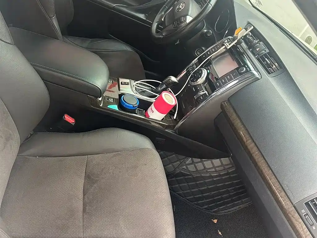 Toyota Reiz 2013 2.5V Premium Edition фото 10