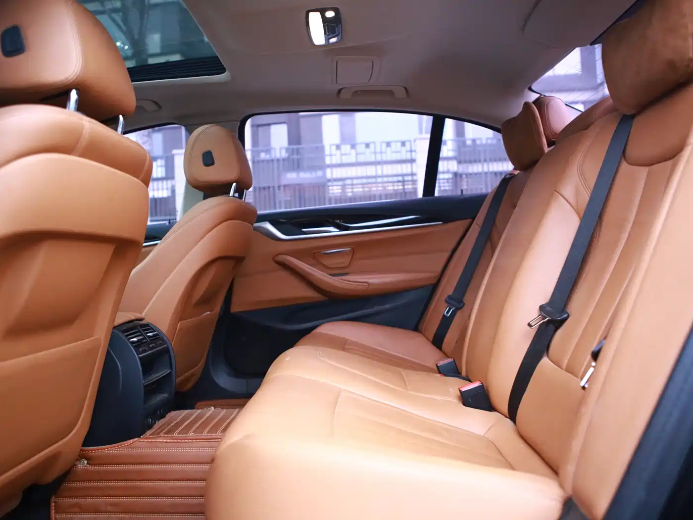 BMW 5 Series 2018 528Li Launch Special Edition фото 8