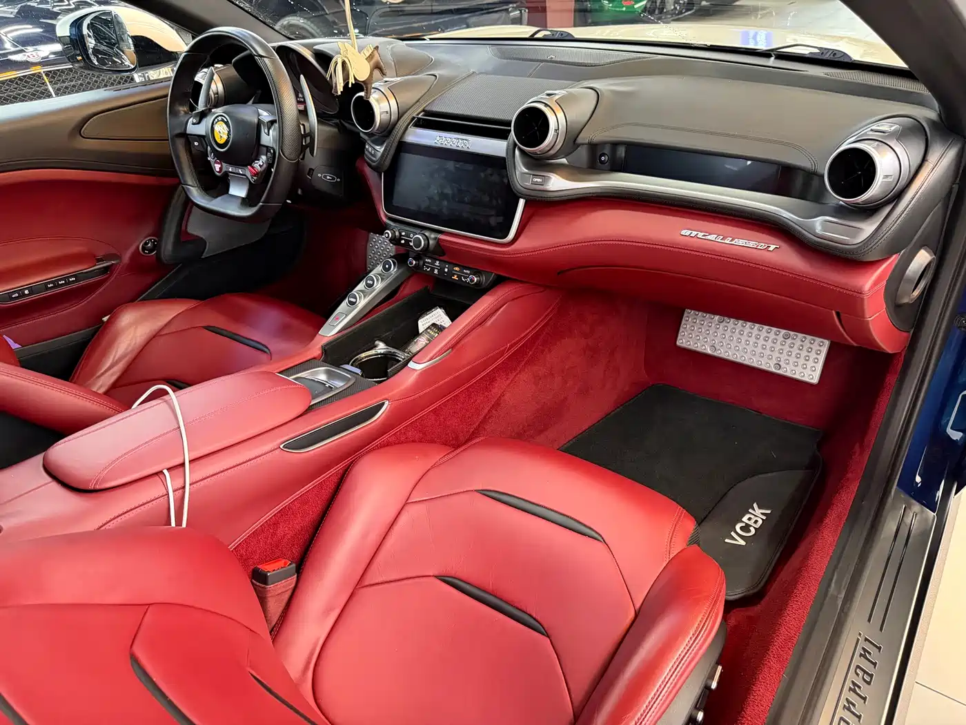 Ferrari GTC4Lusso 2018 2017 3.9T V8