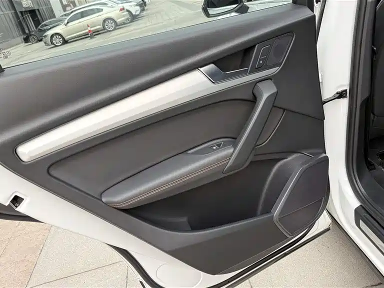 Audi Q5L 2018 40 TFSI Prestige Fashion (China V) фото 14