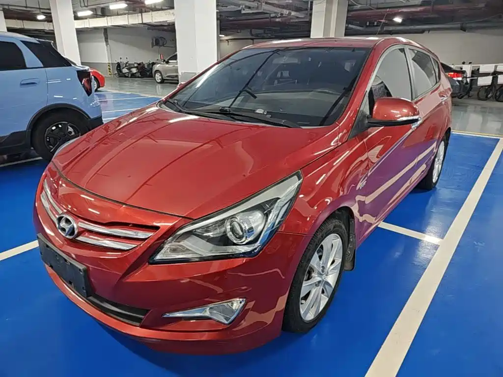 Hyundai Reina 2014 2014 Model 1.6L Automatic TOP