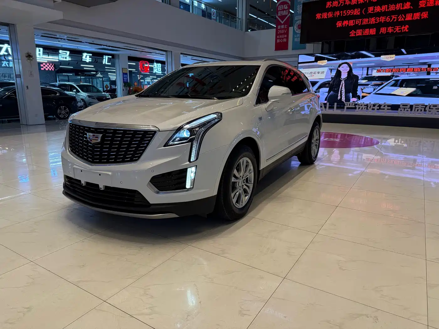 CADILLAC XT5