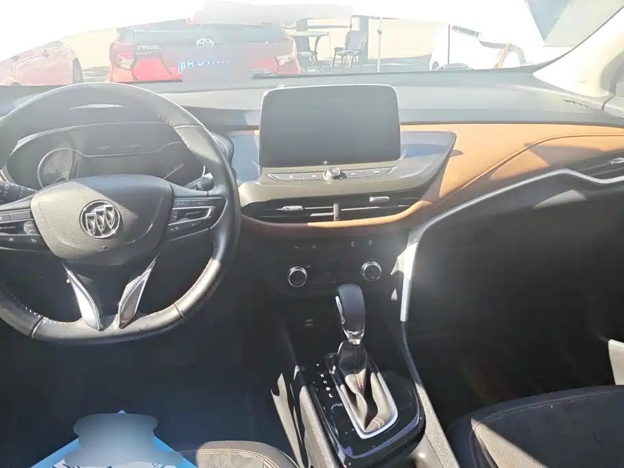 صورة 12 - Buick Encore GX