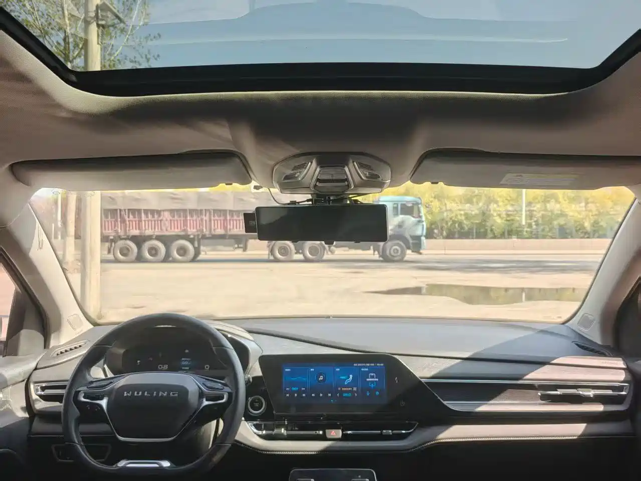 Wuling Motors Wuling Victory 2021 2020 Model 1.5T CVT Flagship First Class