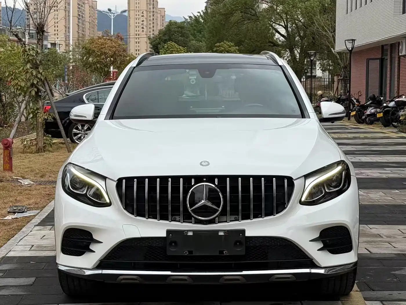 Mercedes-Benz GLC 2017 GLC 260 4MATIC Dynamic фото 2