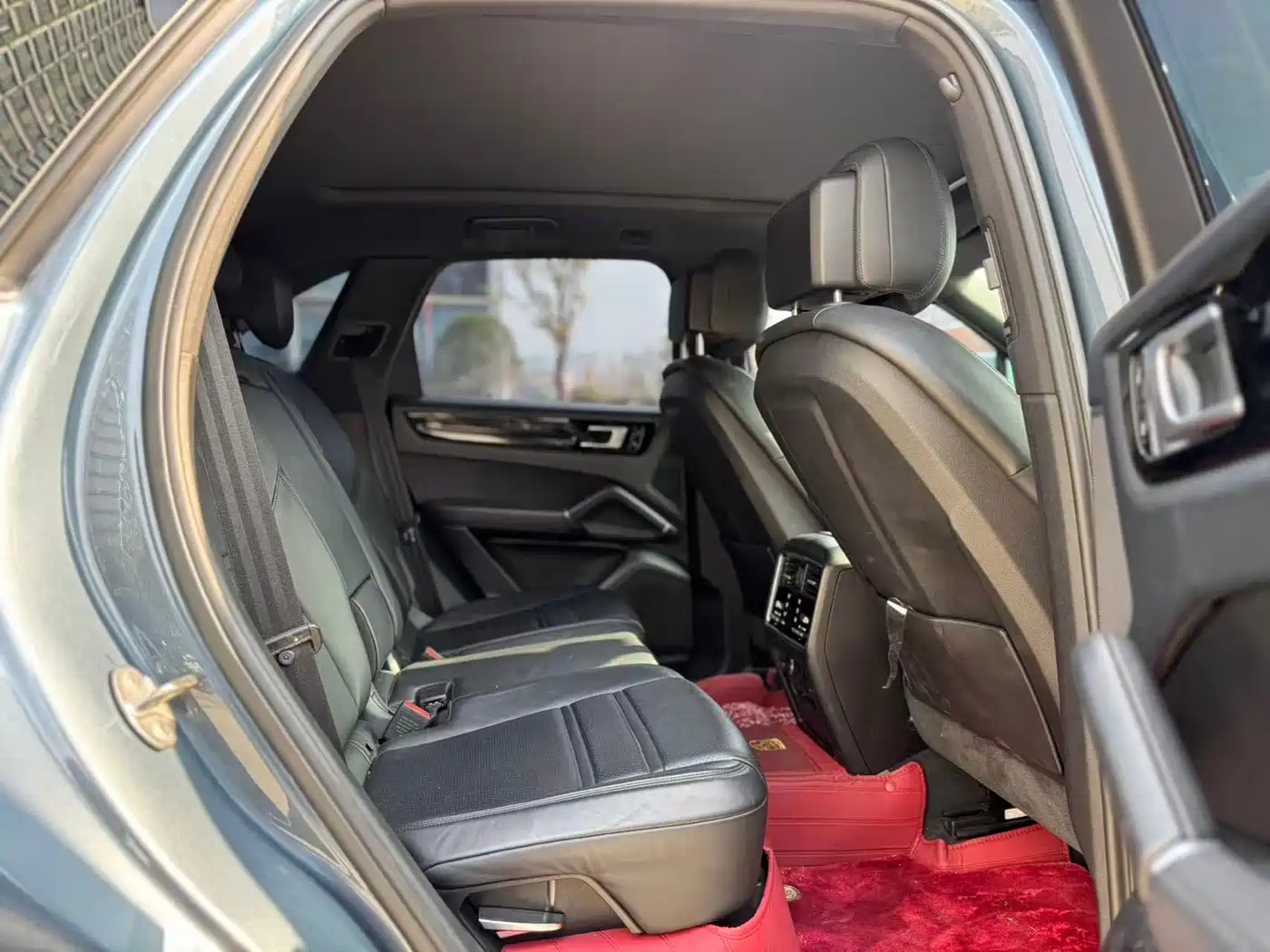 Porsche Cayenne New Energy 2019 Cayenne E-Hybrid 2.0T фото 11