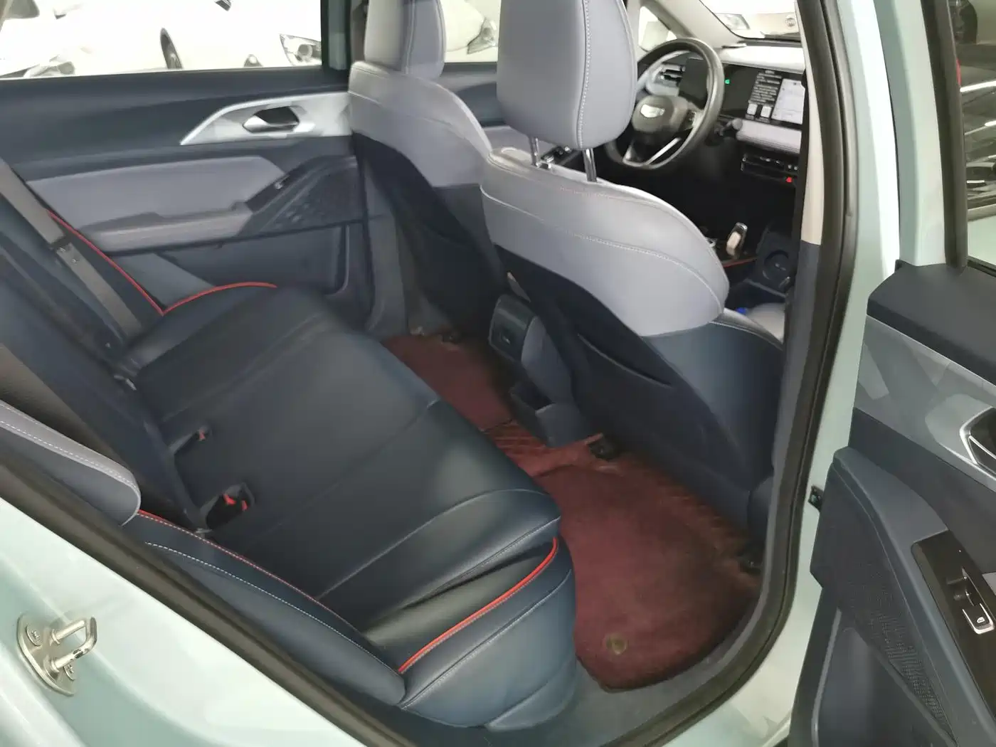 Geely Geometry E Firefly 2022 2023 401KM Thunderbolt Tiger 5-Seater