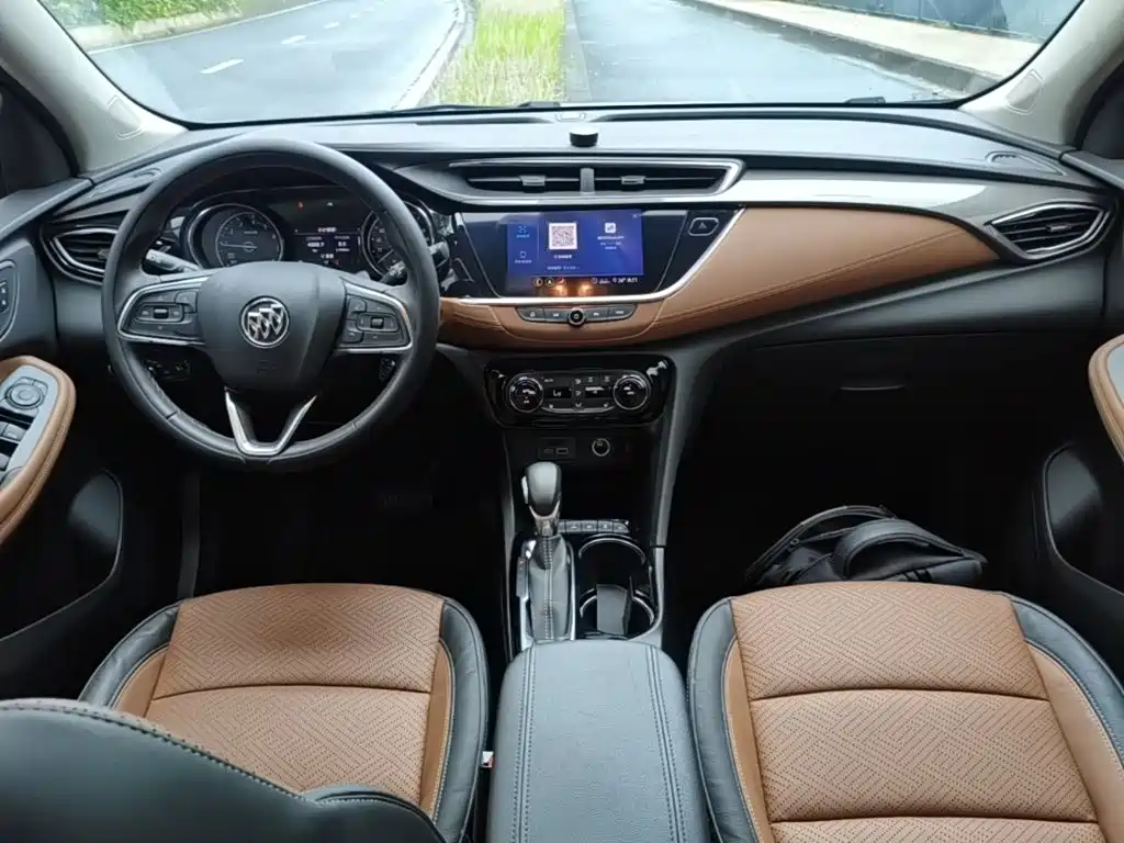 Фото 10 - Buick Encore GX