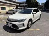 Фото 1 - Toyota Camry