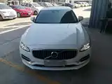 صورة 3 - Volvo S90