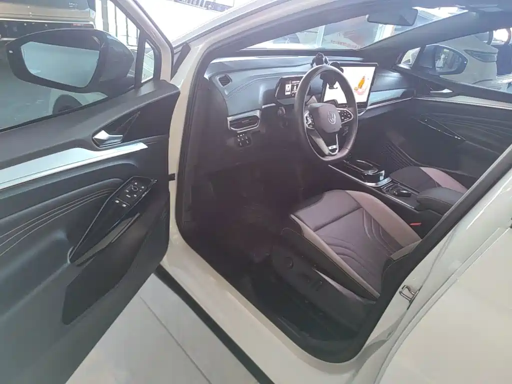 Volkswagen ID.4 CROZZ 2026 2025 Pure Enjoyment Edition
