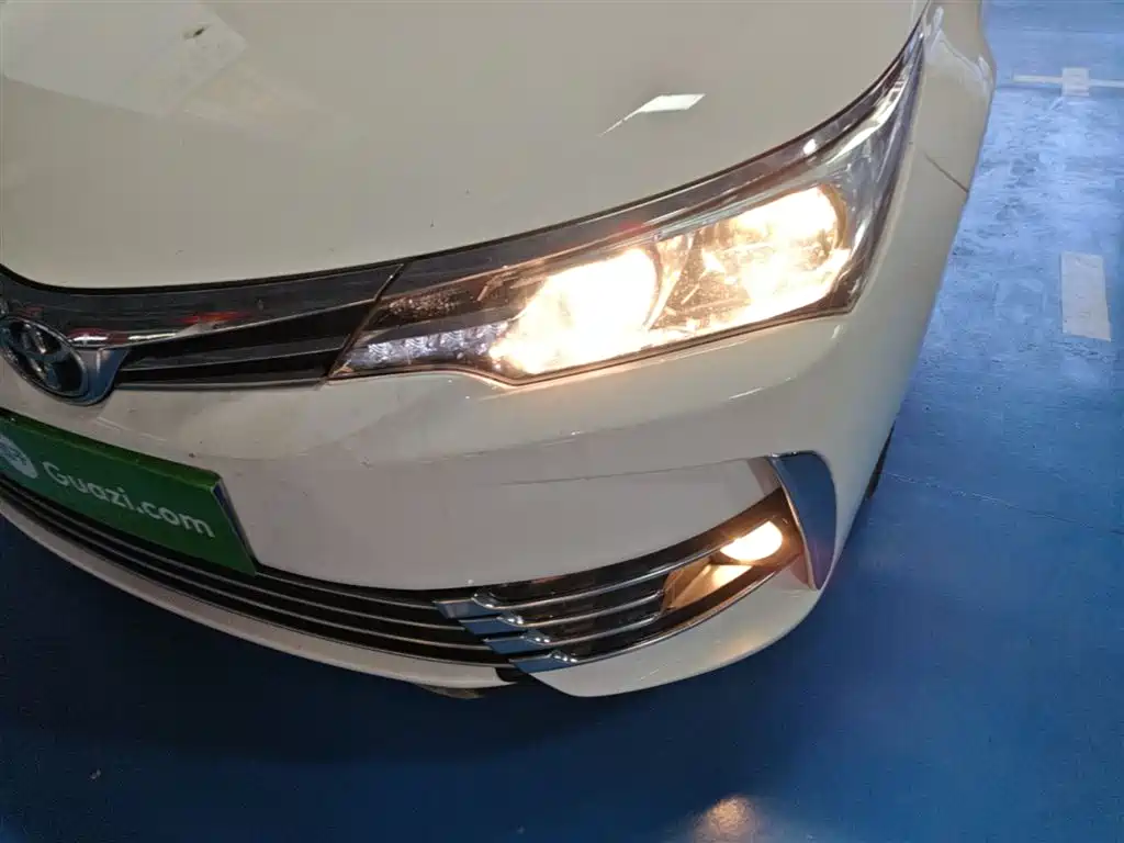 Toyota Corolla 2017 Facelift 1.2T S-CVT GL-i фото 24