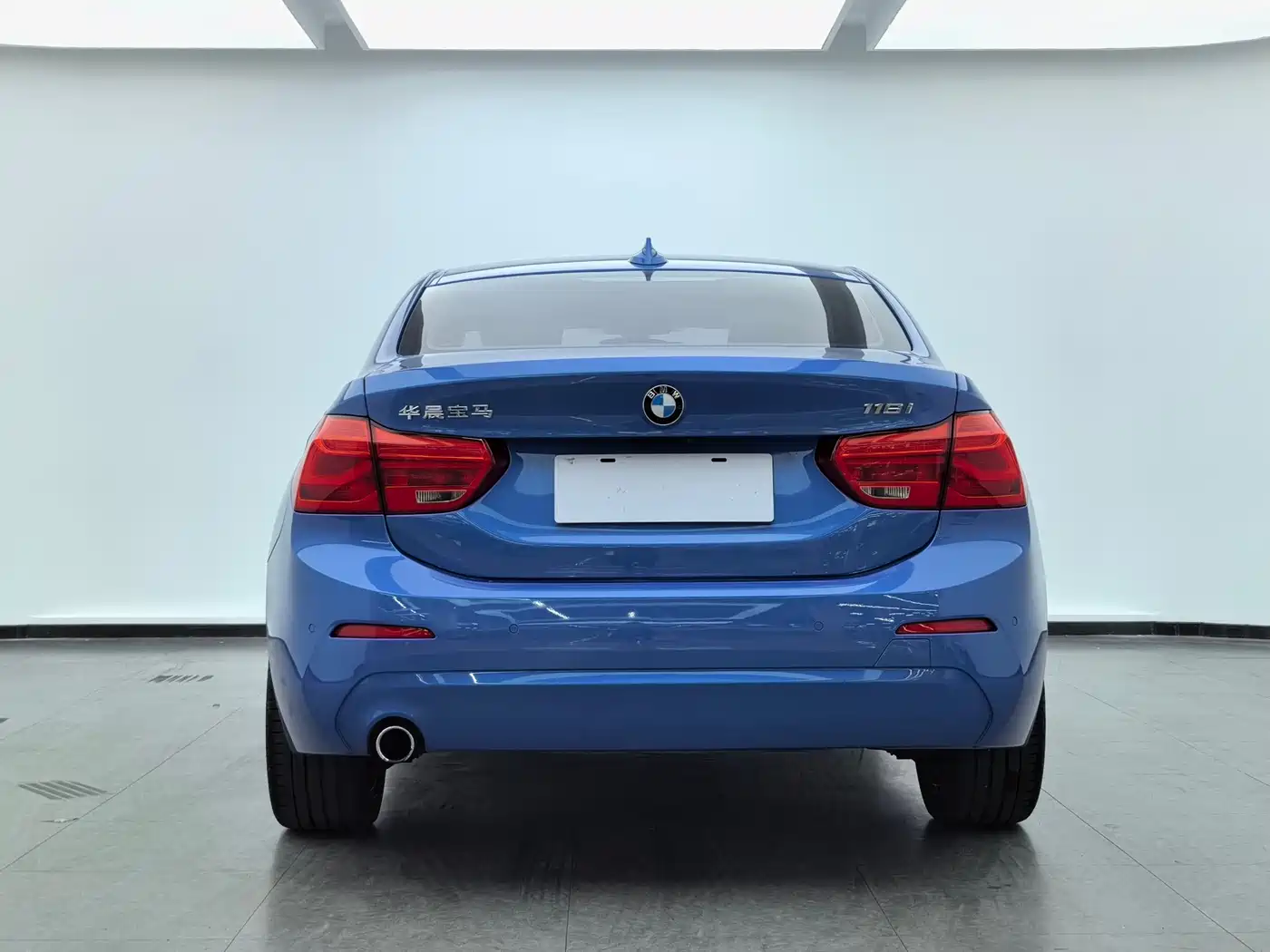 BMW 1 Series 2019 118i Fashion Edition фото 5