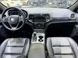 Photo 13 - Jeep Grand Cherokee (Import)