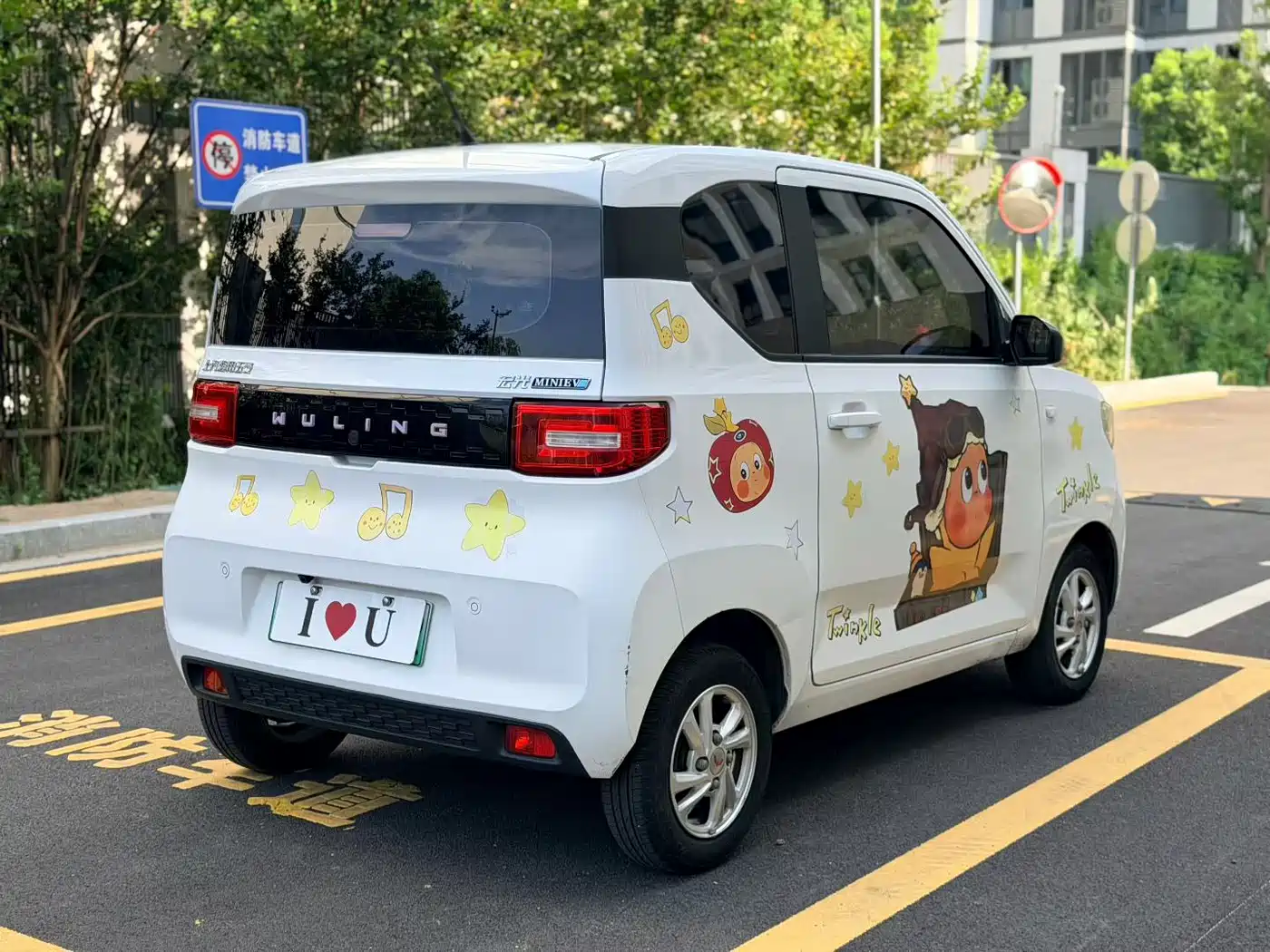 Фото 8 - Wuling Motors Hongguang MINIEV