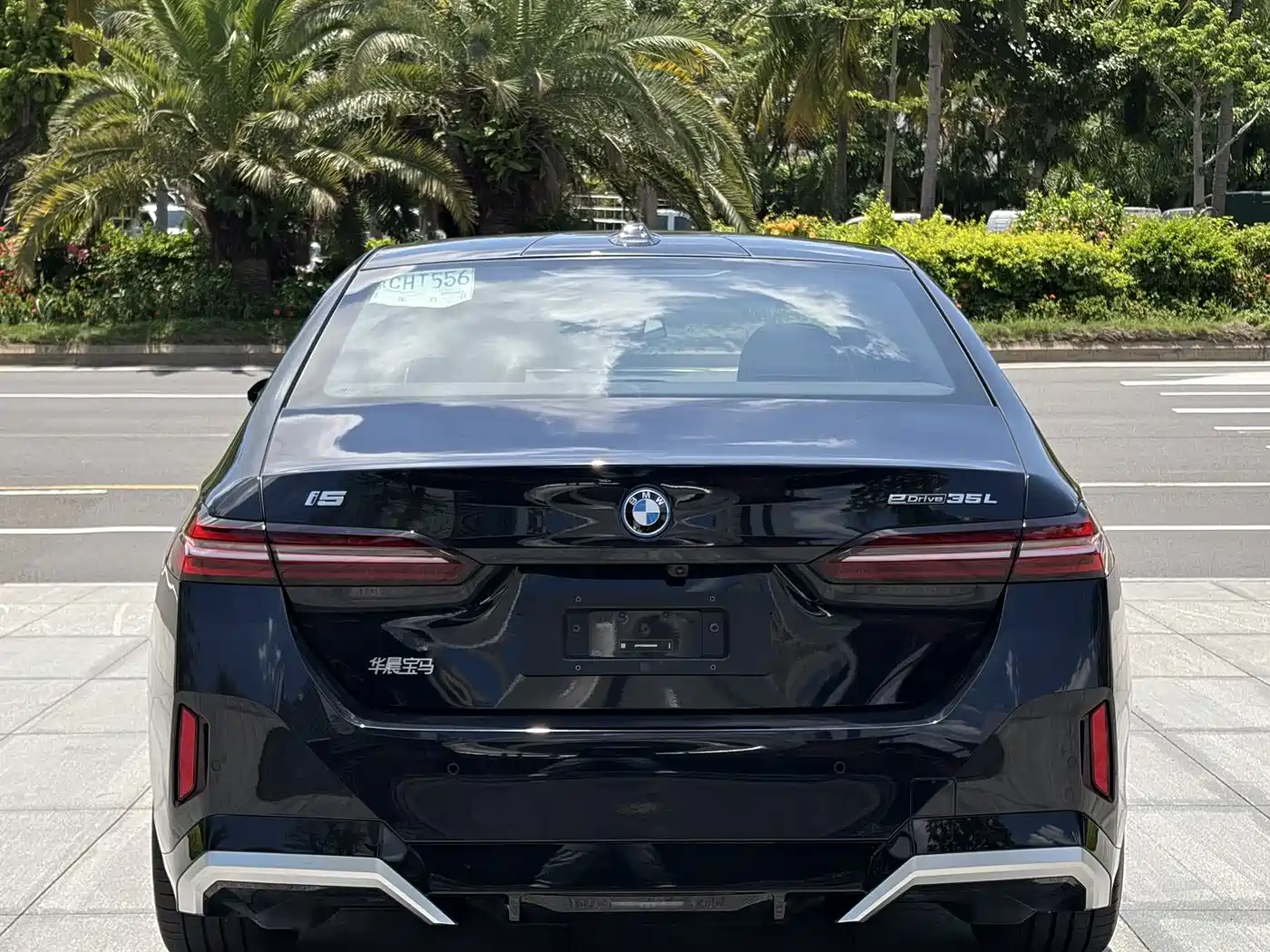BMW i5 2025 eDrive 35L M Sport Package фото 9