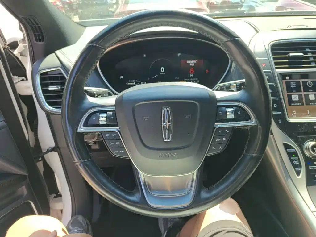 Lincoln Nautilus (Import) 2019 2019 2.0T 2WD Premium Edition China VI