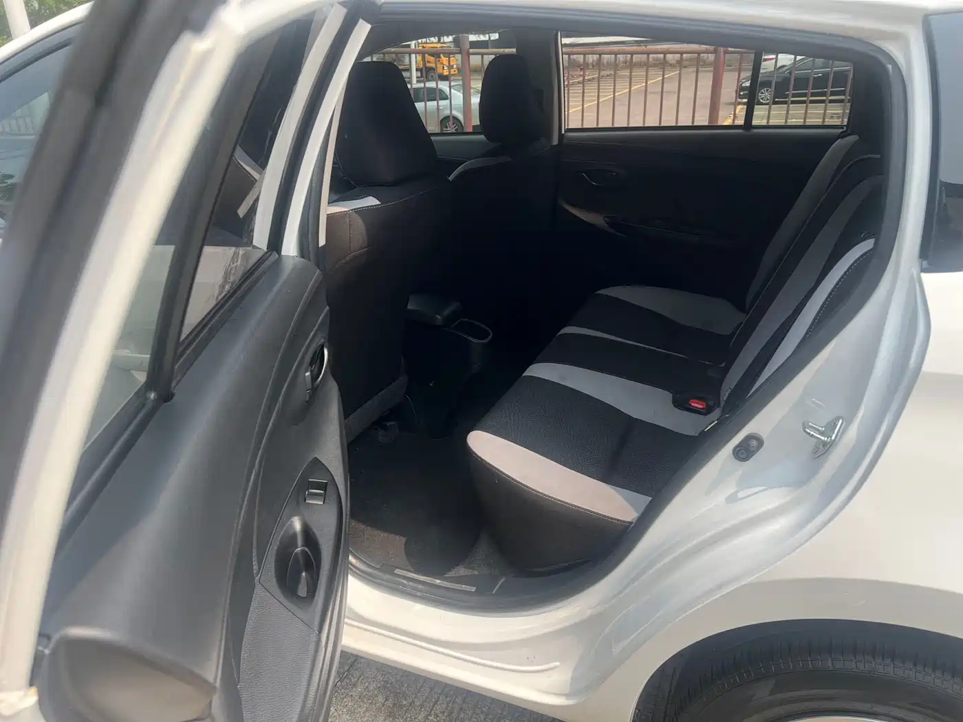 Toyota YARiS L Zhi Xuan 2022 Zhi Xuan X 1.5L CVT Leading PLUS Edition фото 9
