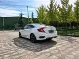 Фото 5 - Honda Civic