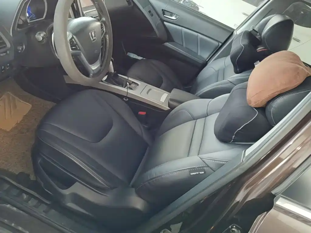 Luxgen U6 SUV 2015 2014 2.0T Wisdom Premium