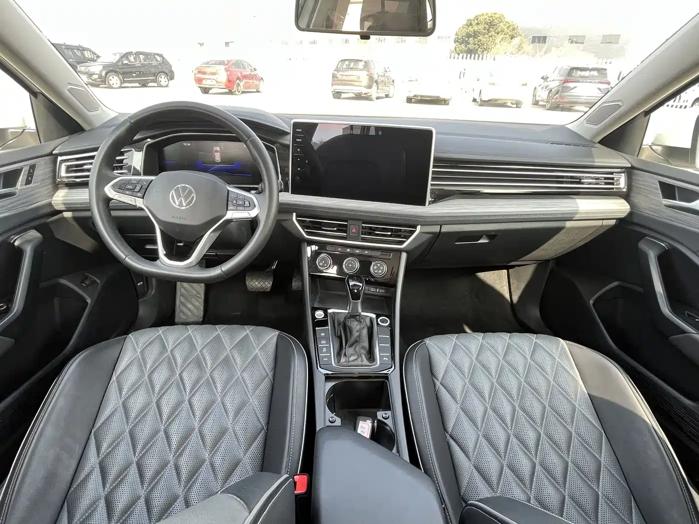 Volkswagen Sagitar 2023 300TSI DSG Surpassing Edition фото 26