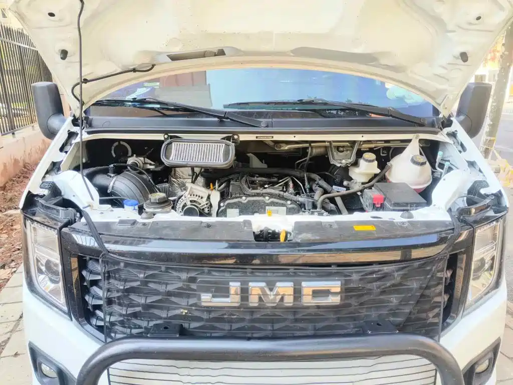 Jiangling JMC Fushun 2025 2023 2.0T Manual Medium Wheelbase Medium Roof Commercial Multi-Purpose Vehicle 7-Seater