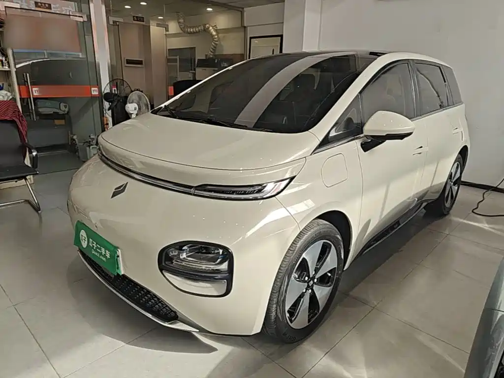 2024 Baojun Cloud