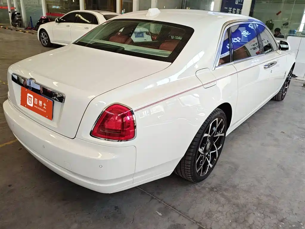 Photo 8 - Rolls-Royce Ghost