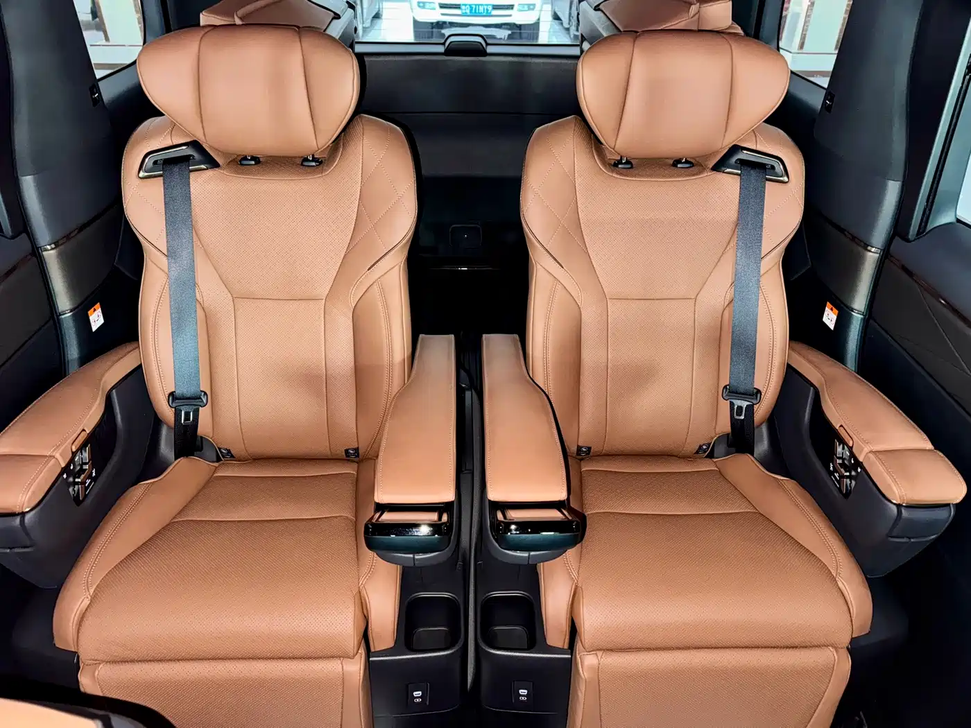 Toyota Vellfire 2025 2024 Crown Hybrid 2.5L Executive Premium Edition