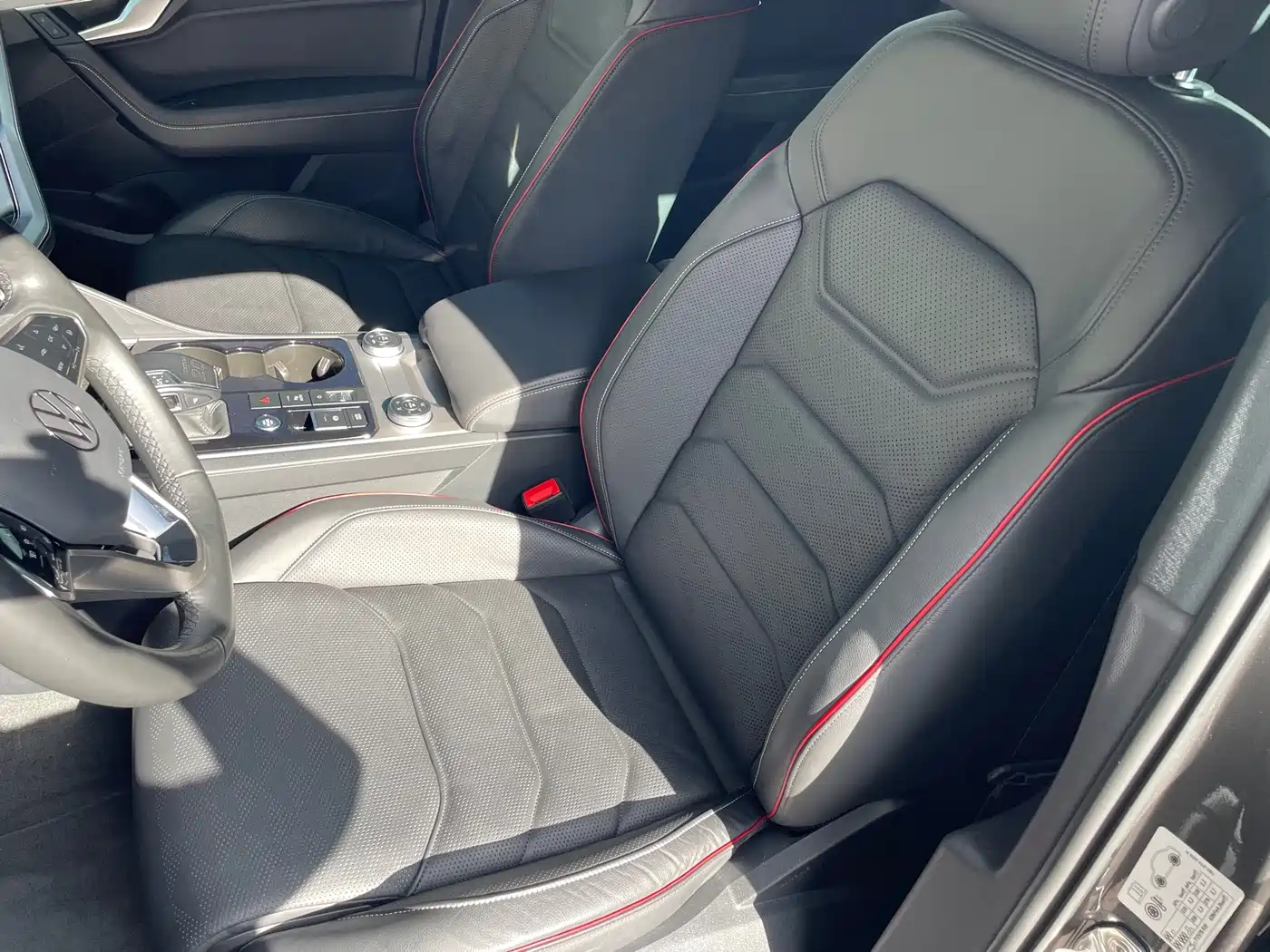 Volkswagen Touareg 2023 2022 3.0TSI 20th Anniversary Special Edition