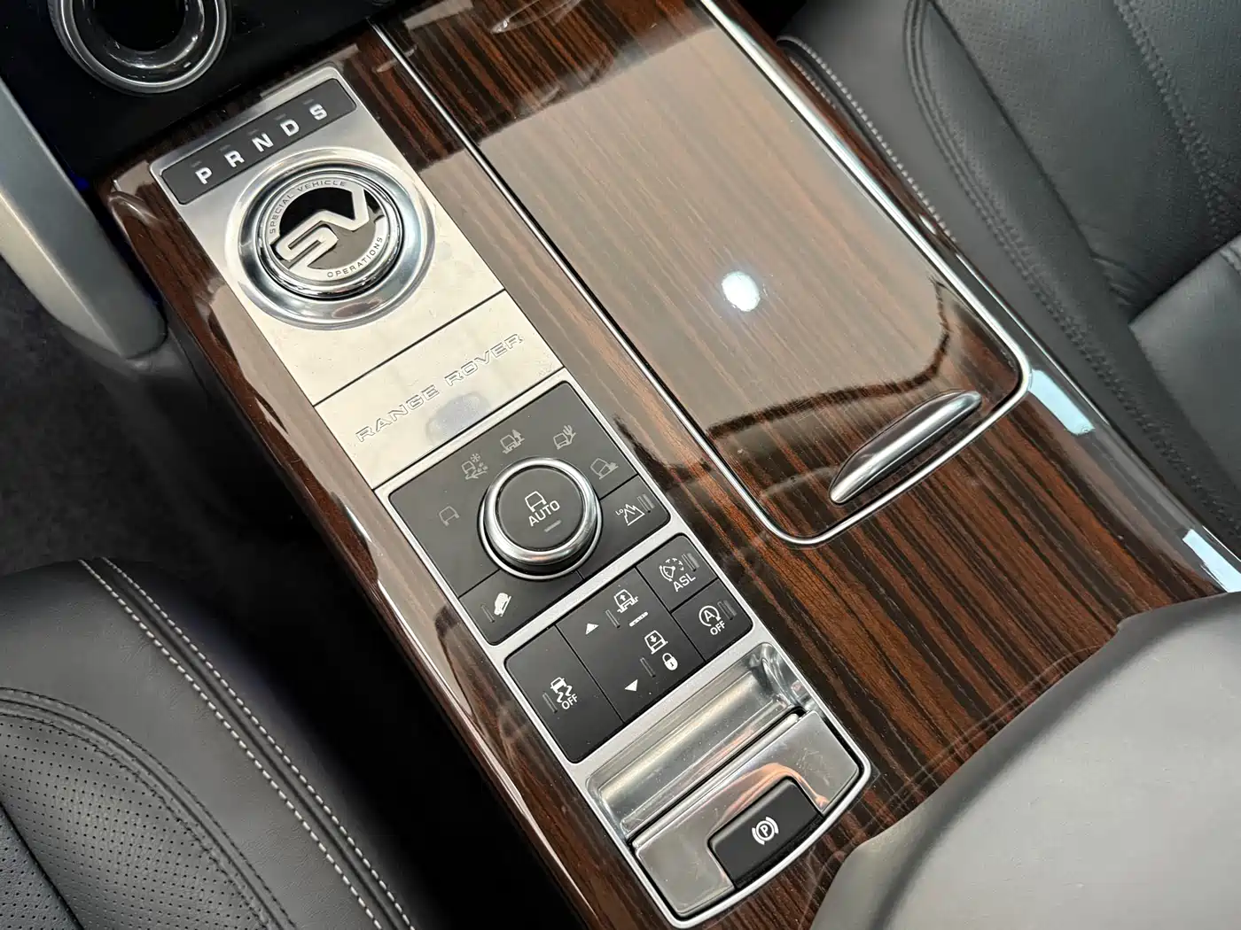 LAND ROVER RANGE ROVER