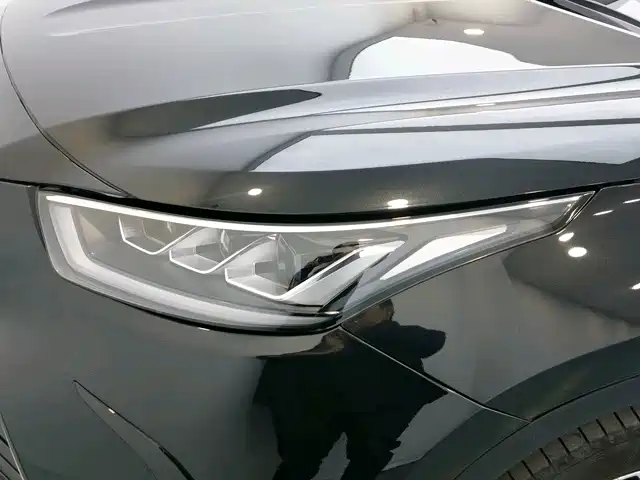 Toyota Crown Kluger 2022 2.5L HEV 4WD Premium Edition фото 16