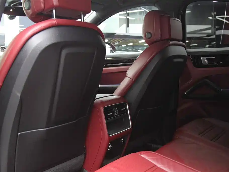 Porsche Cayenne 2019 Cayenne Coupé 3.0T фото 16