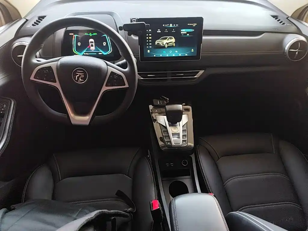 BYD Yuan New Energy 2020 2019 EV535 Smart Connected Trend Leader Type