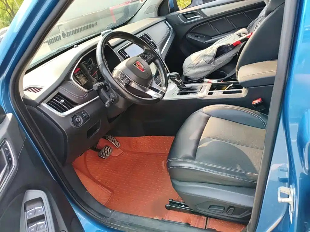 Фото 8 - Roewe RX5