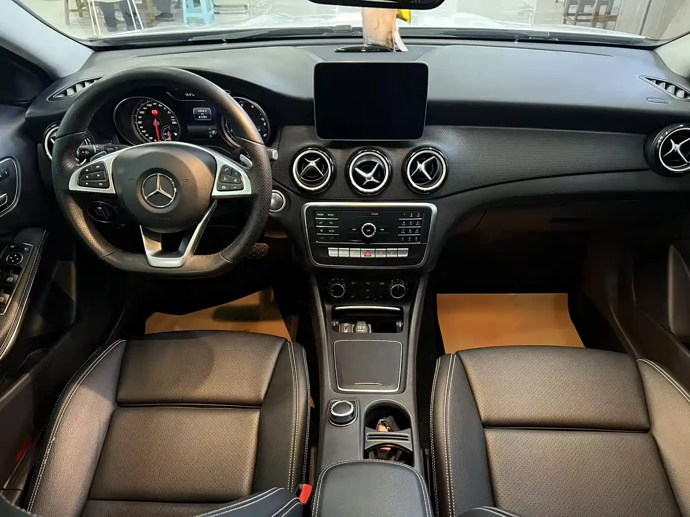 Mercedes-Benz GLA 2019 GLA 200 Dynamic фото 9